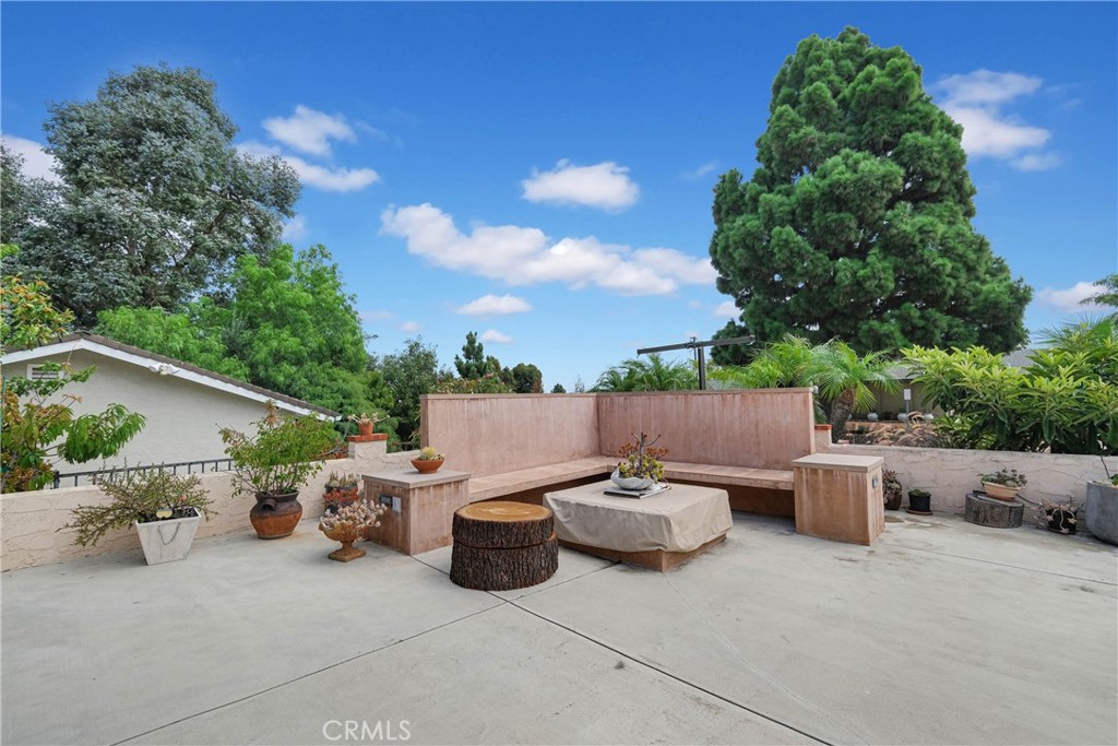 27127 Shorewood Road