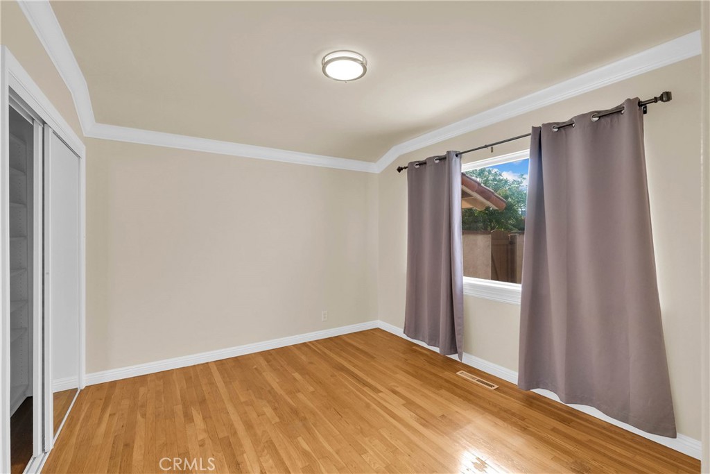 27127 Shorewood Road