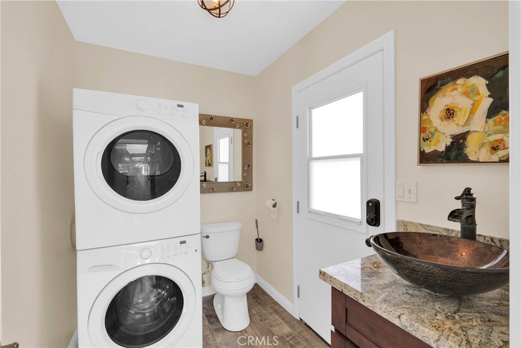 27127 Shorewood Road