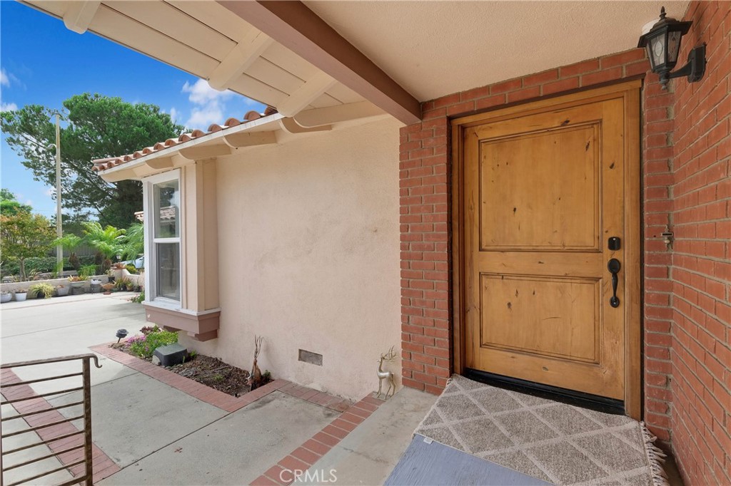 27127 Shorewood Road