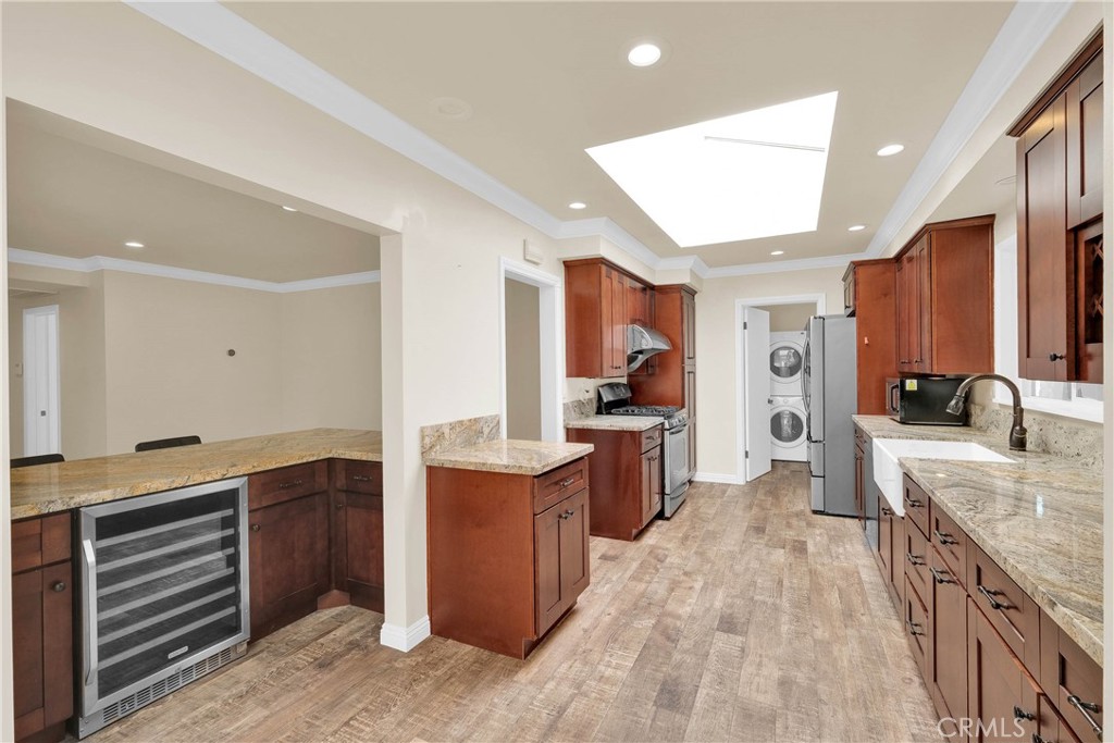 27127 Shorewood Road