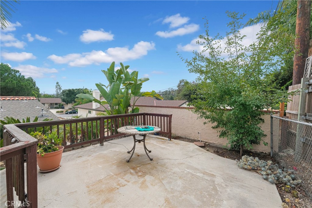 27127 Shorewood Road