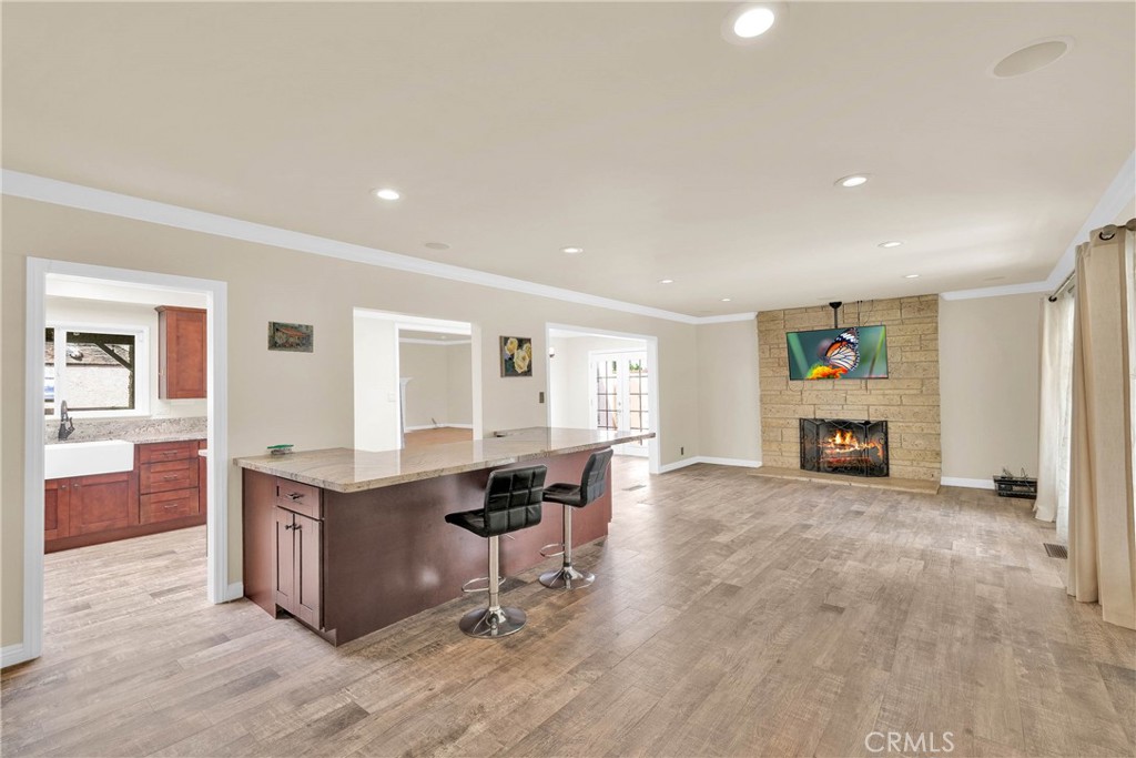 27127 Shorewood Road