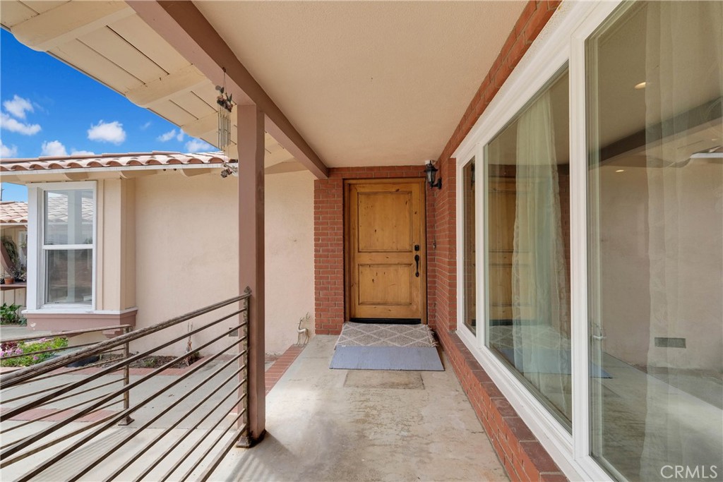 27127 Shorewood Road