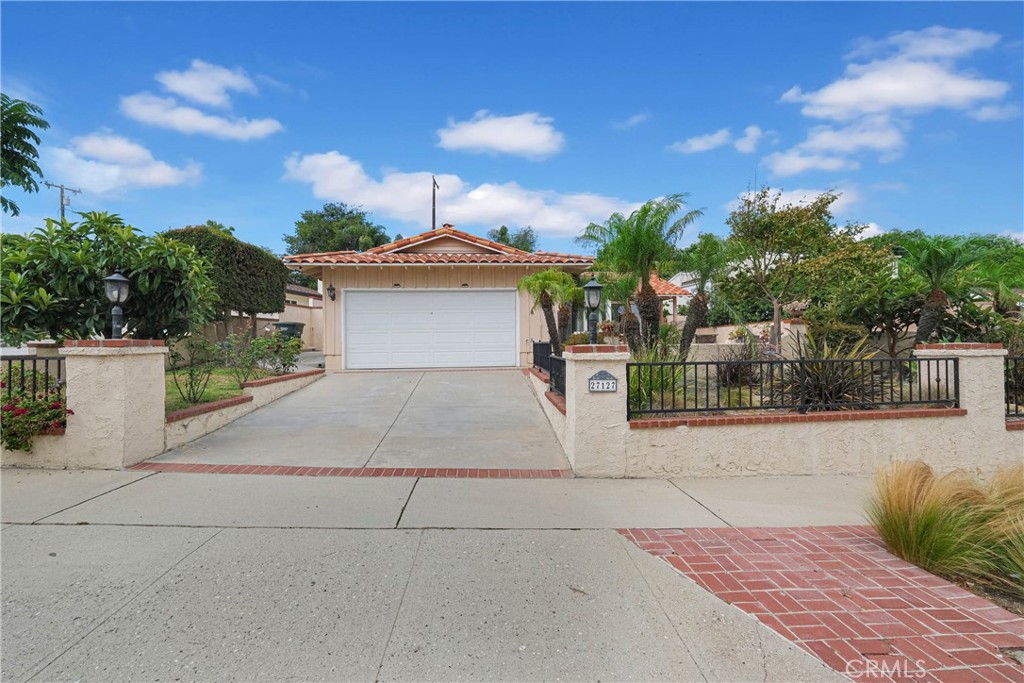 27127 Shorewood Road