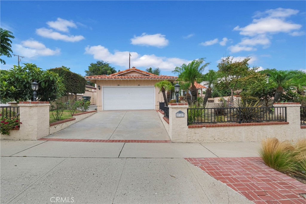 27127 Shorewood Road