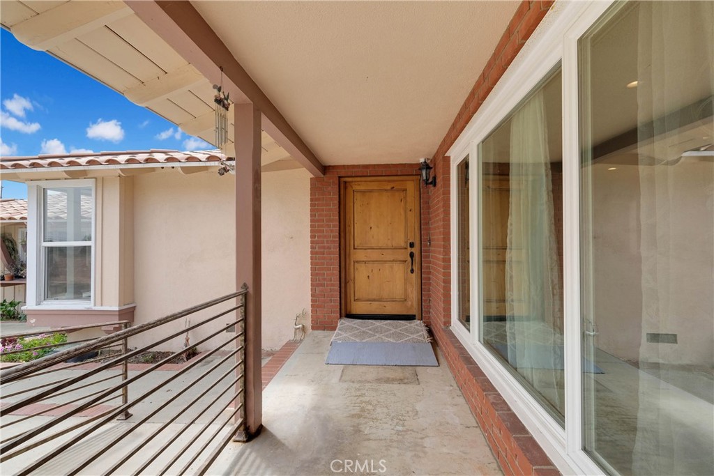 27127 Shorewood Road