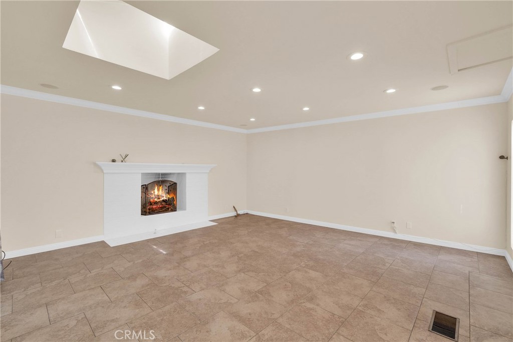 27127 Shorewood Road