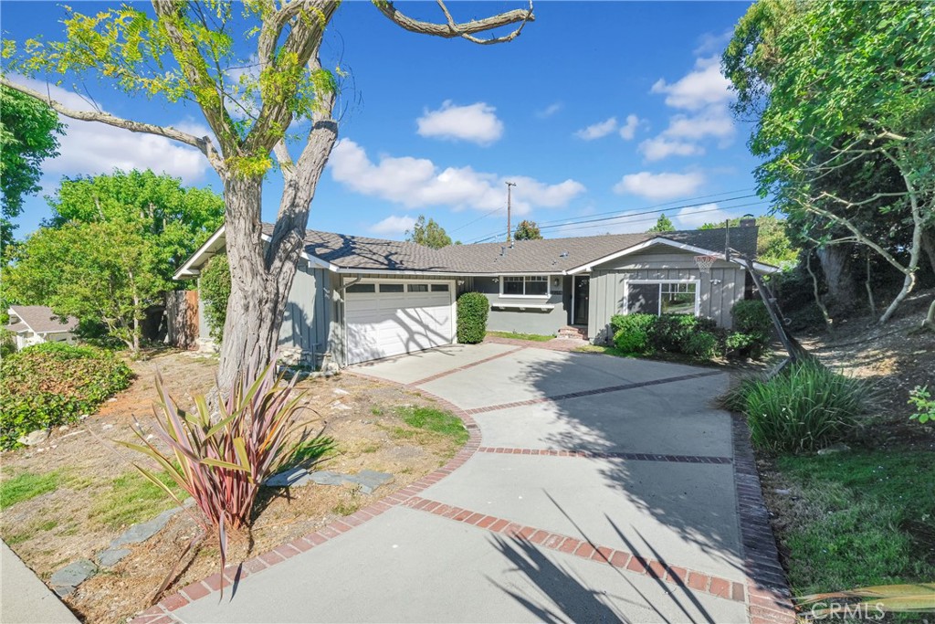 27104 Shorewood Road