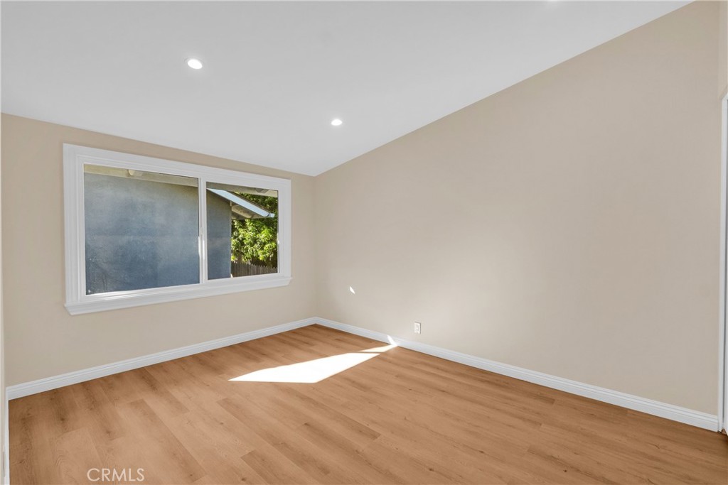 27104 Shorewood Road