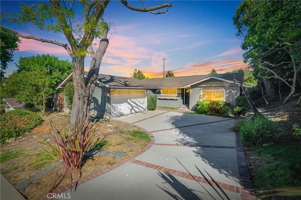 27104 Shorewood Road