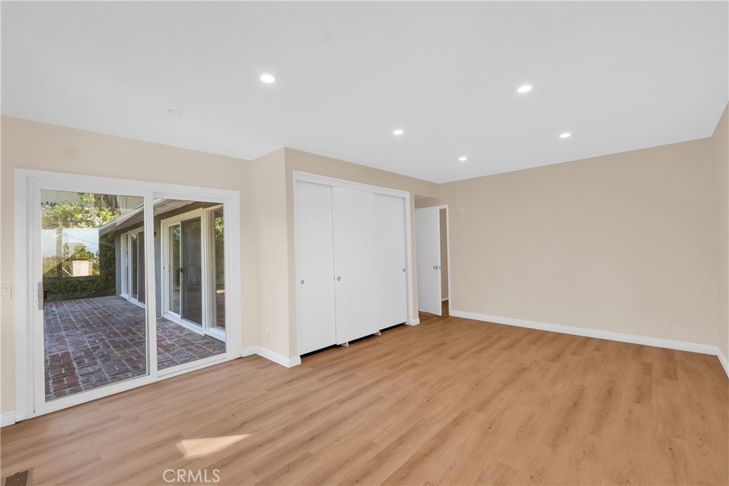 27104 Shorewood Road