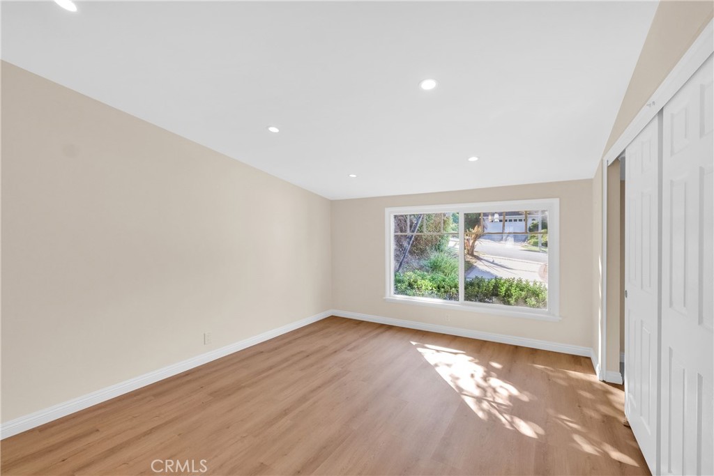 27104 Shorewood Road