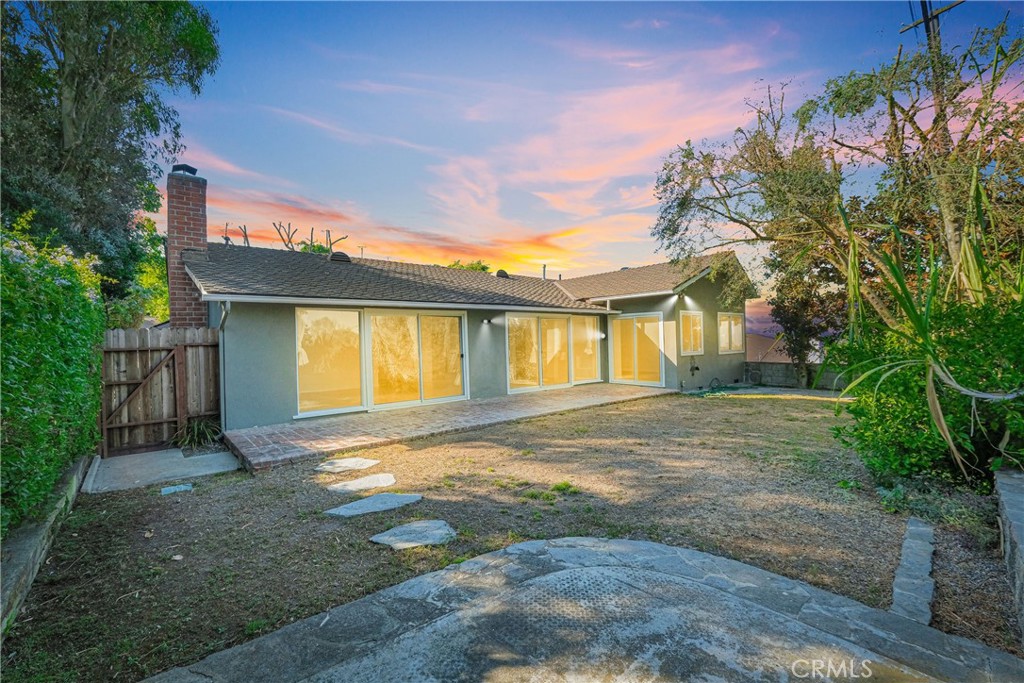 27104 Shorewood Road