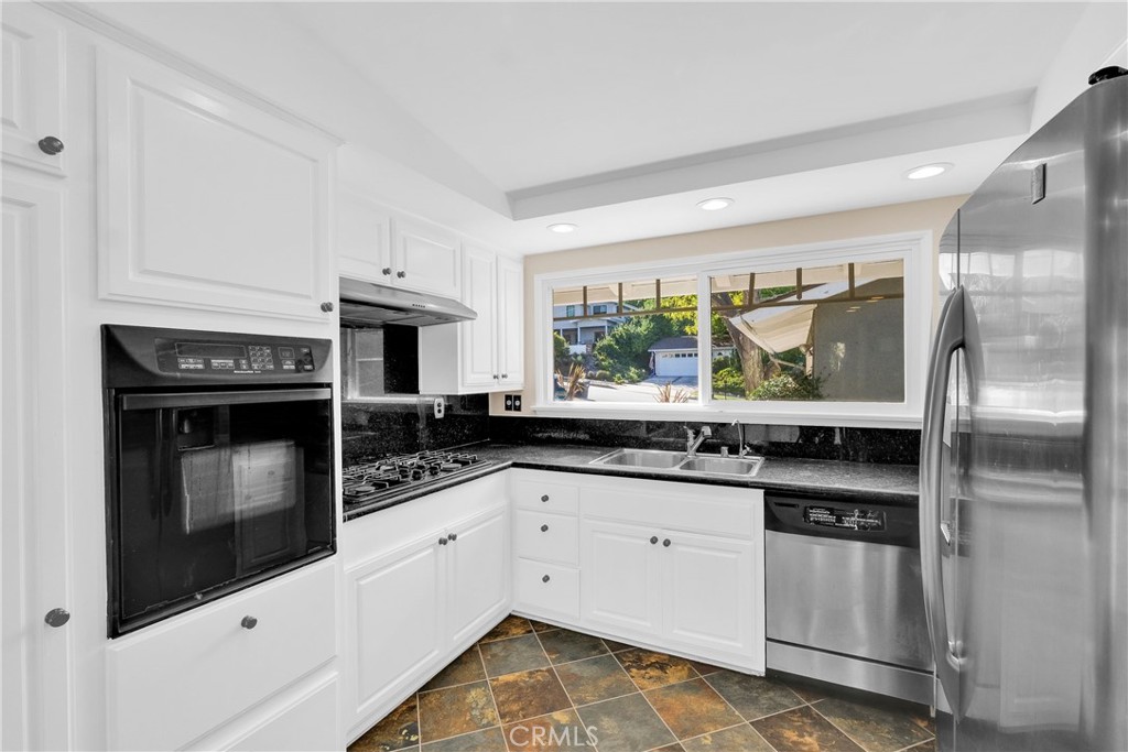 27104 Shorewood Road