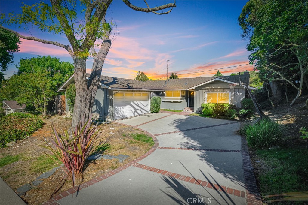 27104 Shorewood Road