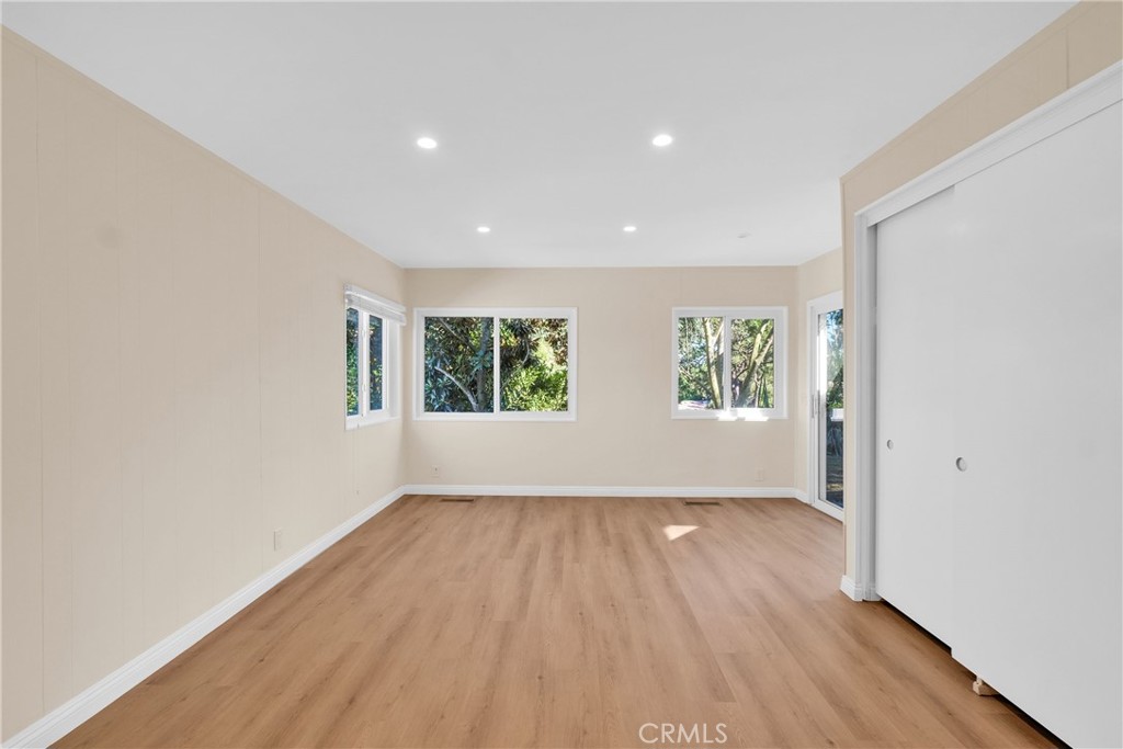 27104 Shorewood Road