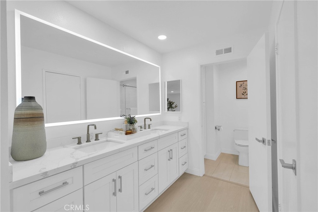 28127 Ridgethorne Court