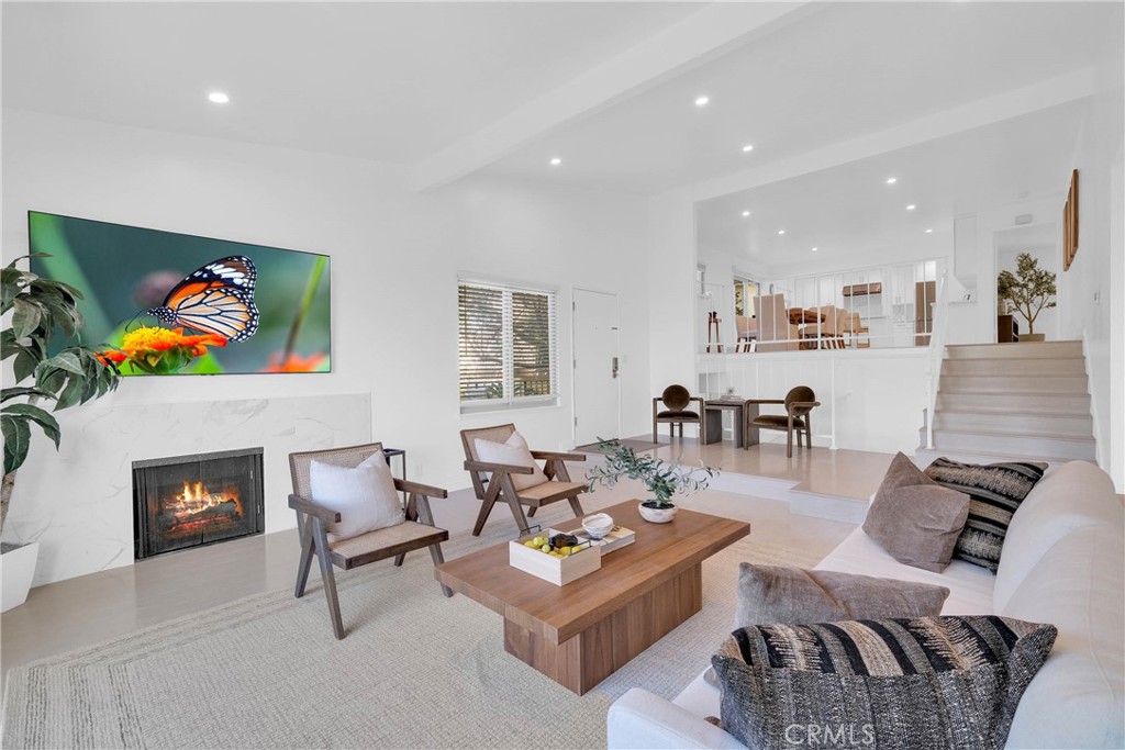 28127 Ridgethorne Court