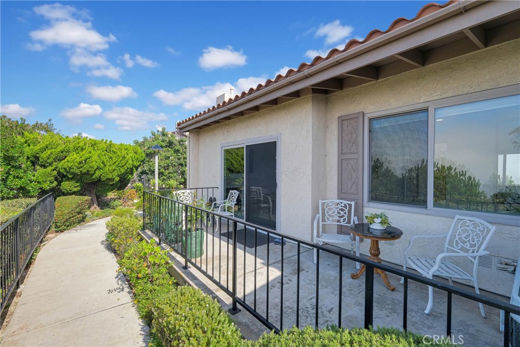 28127 Ridgethorne Court