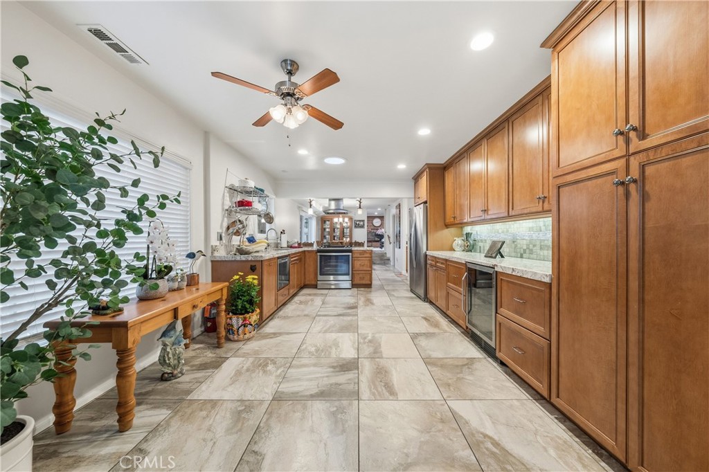 195 Knoll
