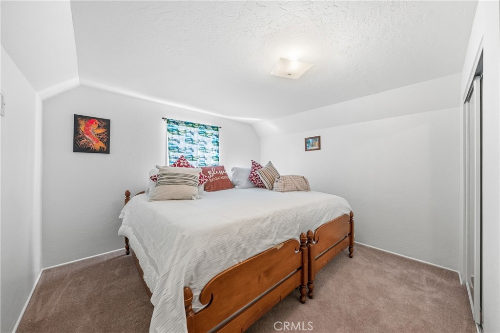 195 Knoll