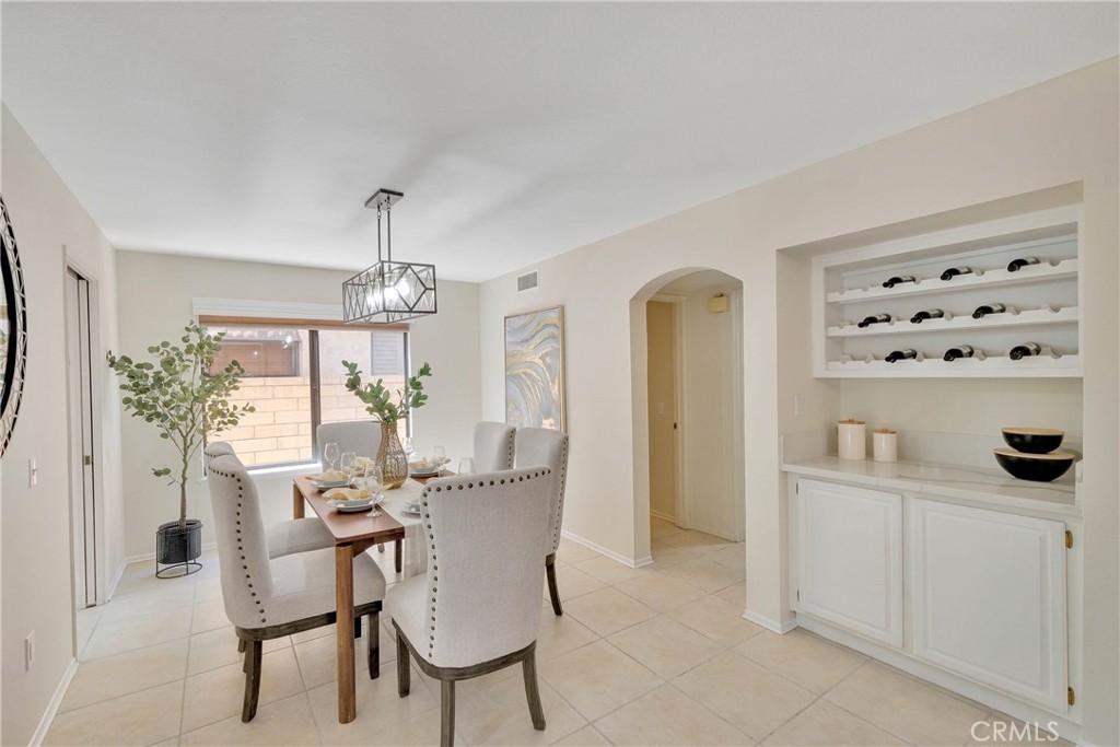 6285 Sunny Meadow