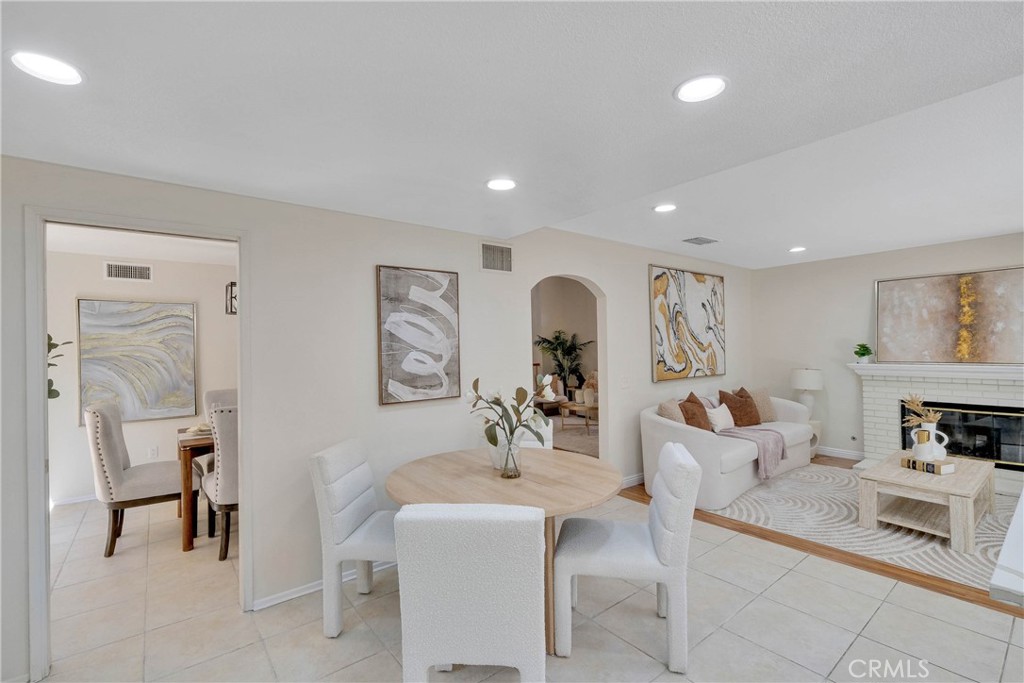 6285 Sunny Meadow