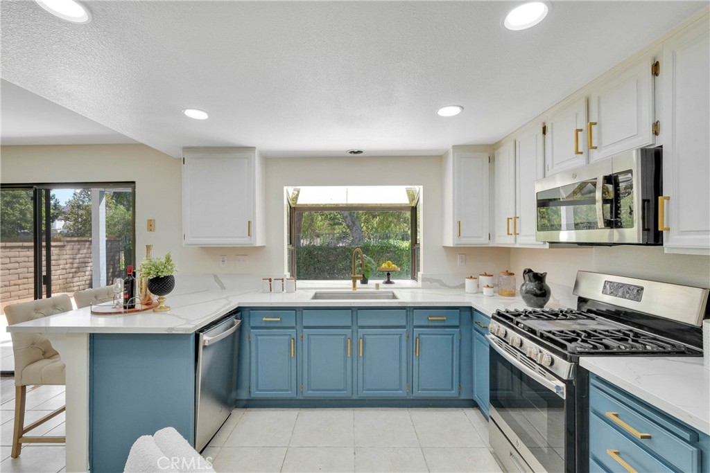 6285 Sunny Meadow