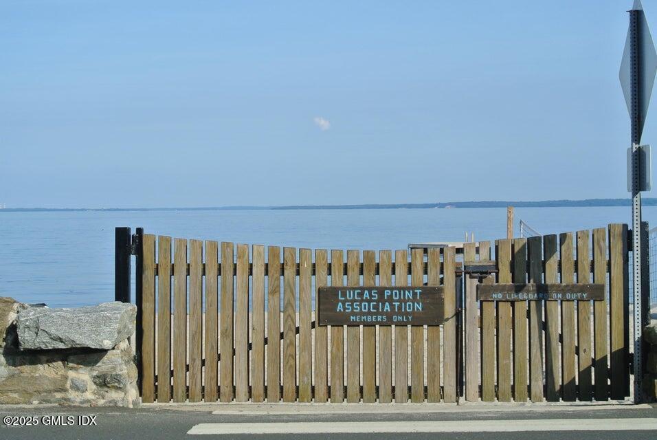 200 Shore Road