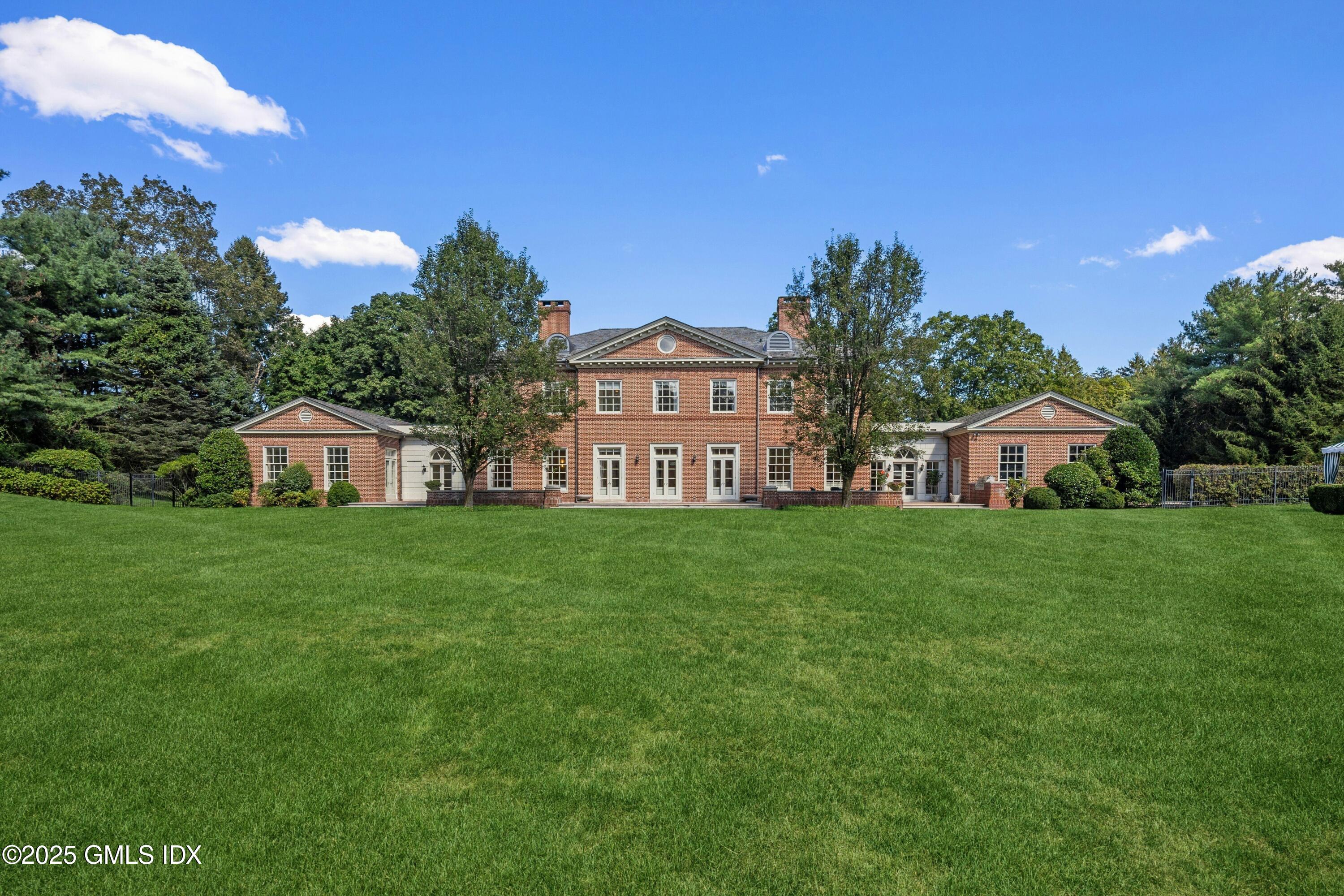 26 Andrews Farm Road