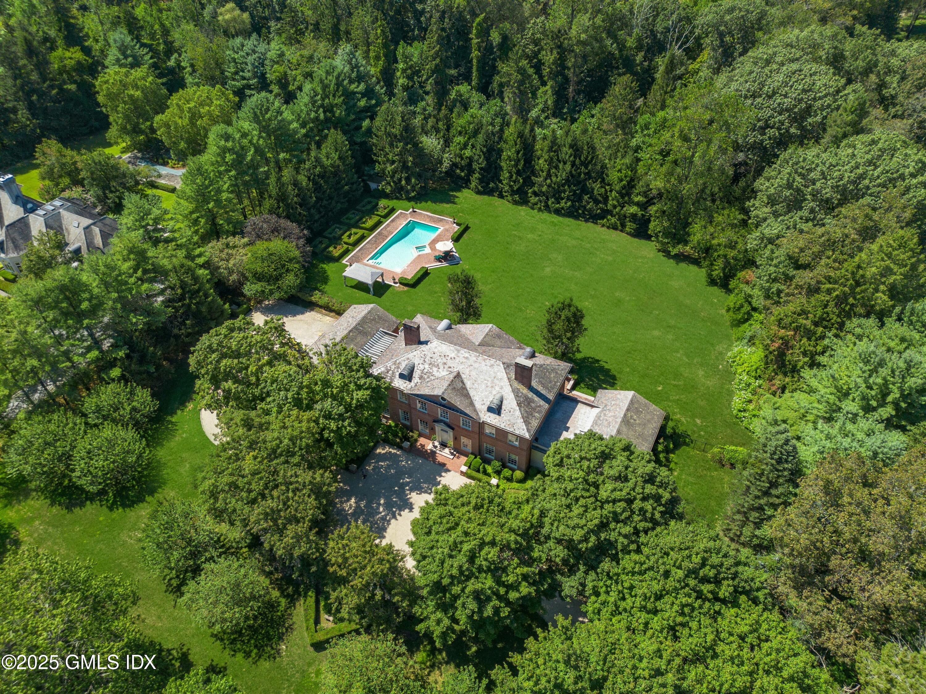 26 Andrews Farm Road