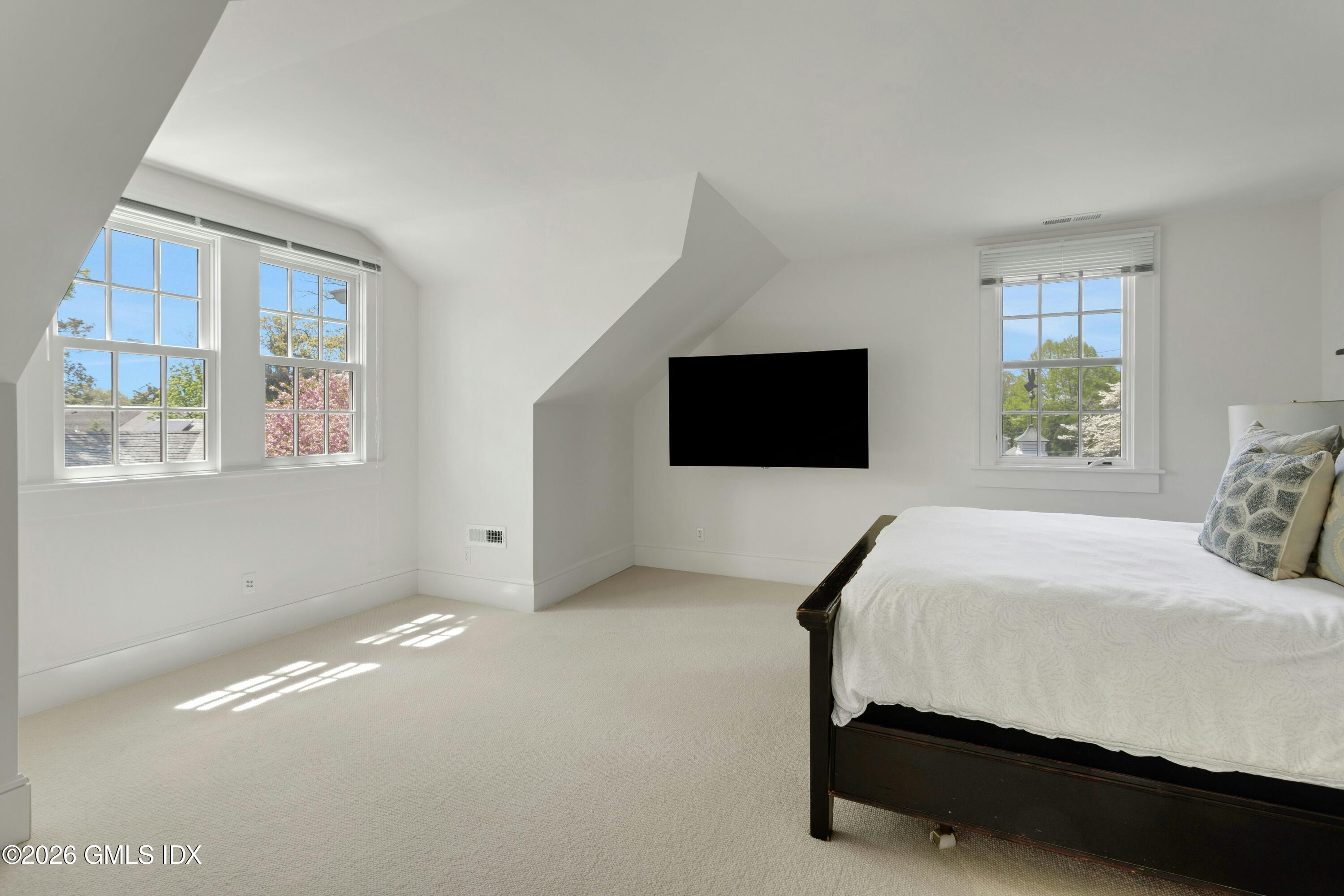 2 Sylvan Lane