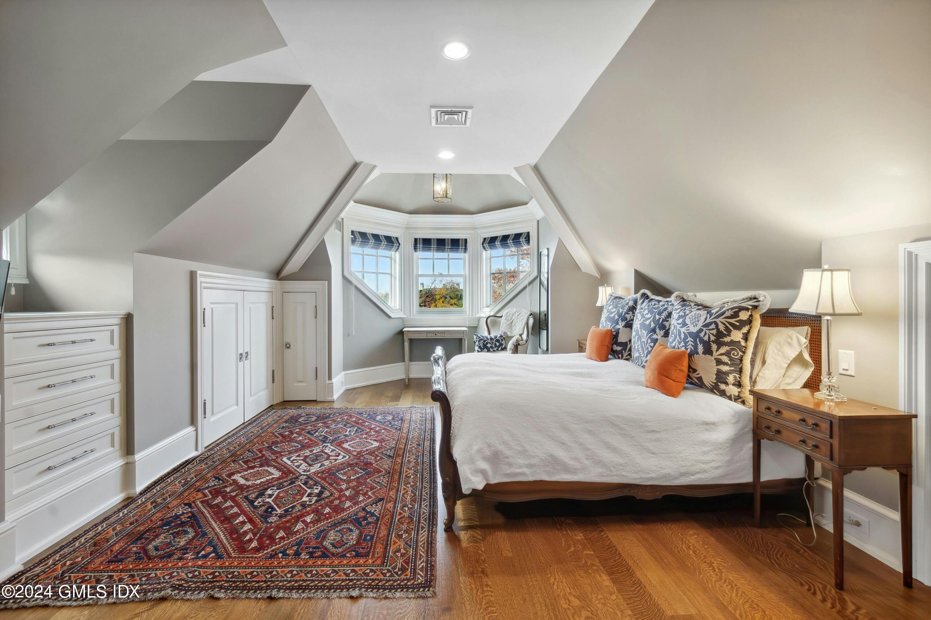 16 Indian Point Lane