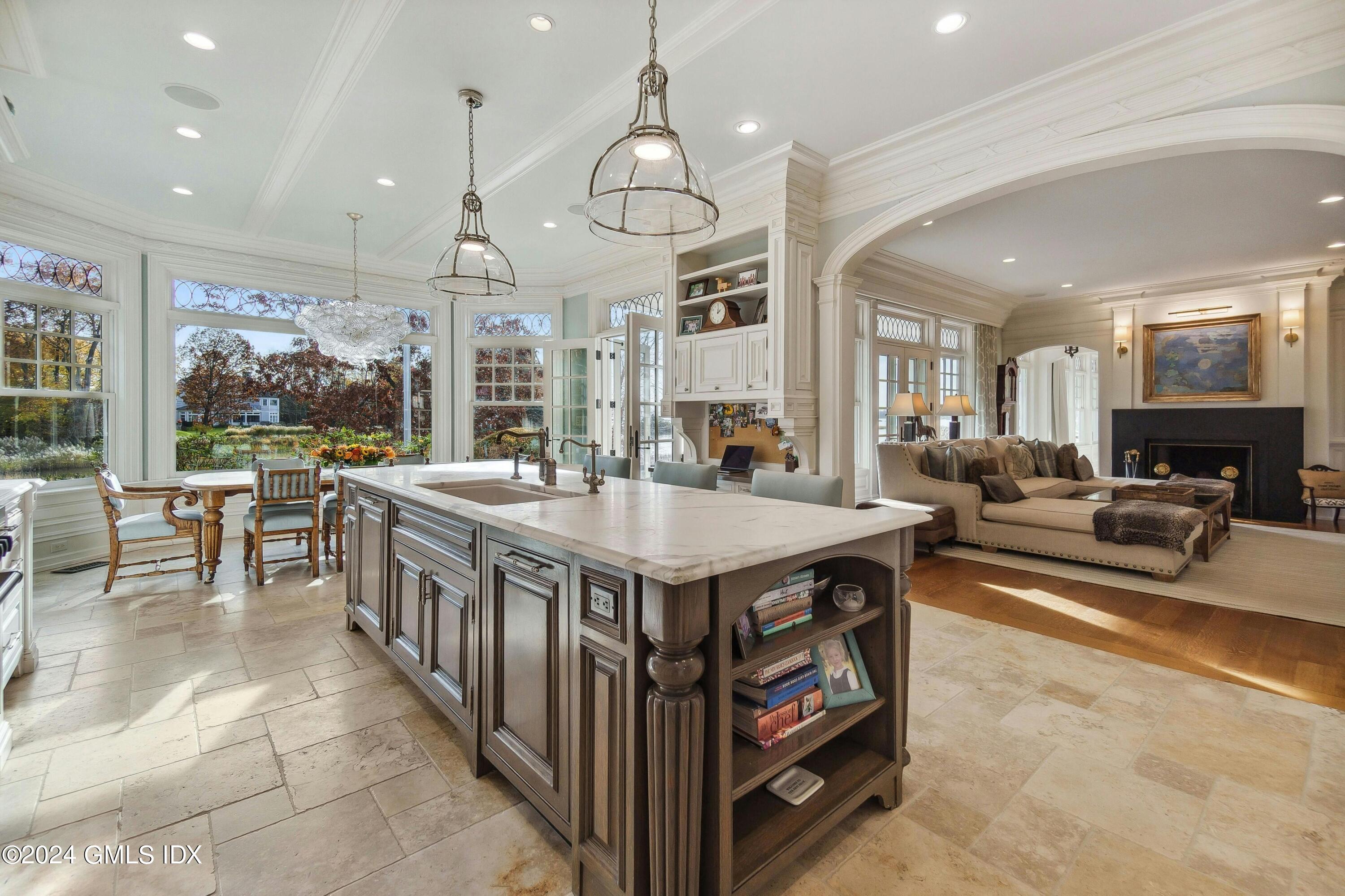 16 Indian Point Lane