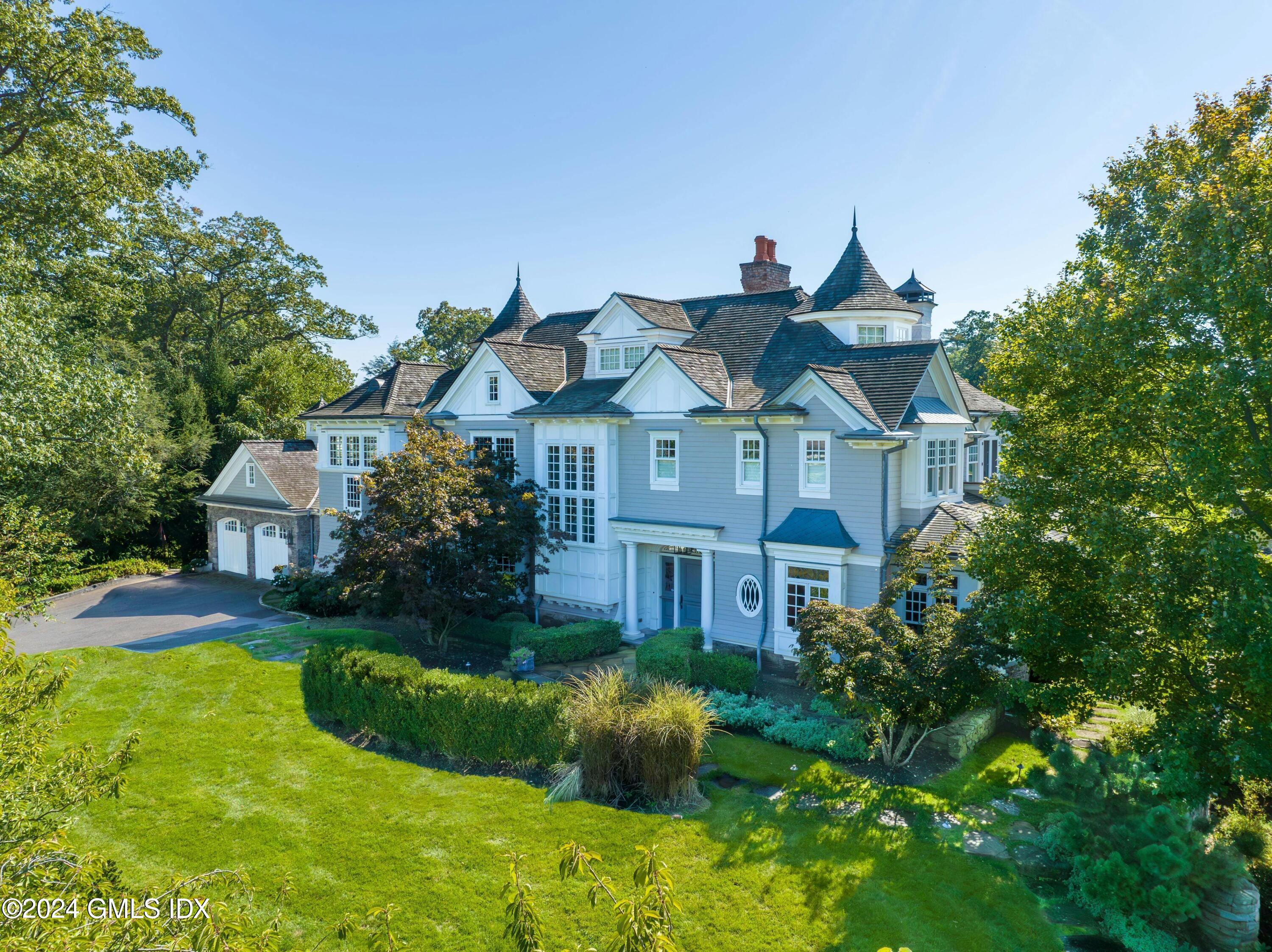 16 Indian Point Lane