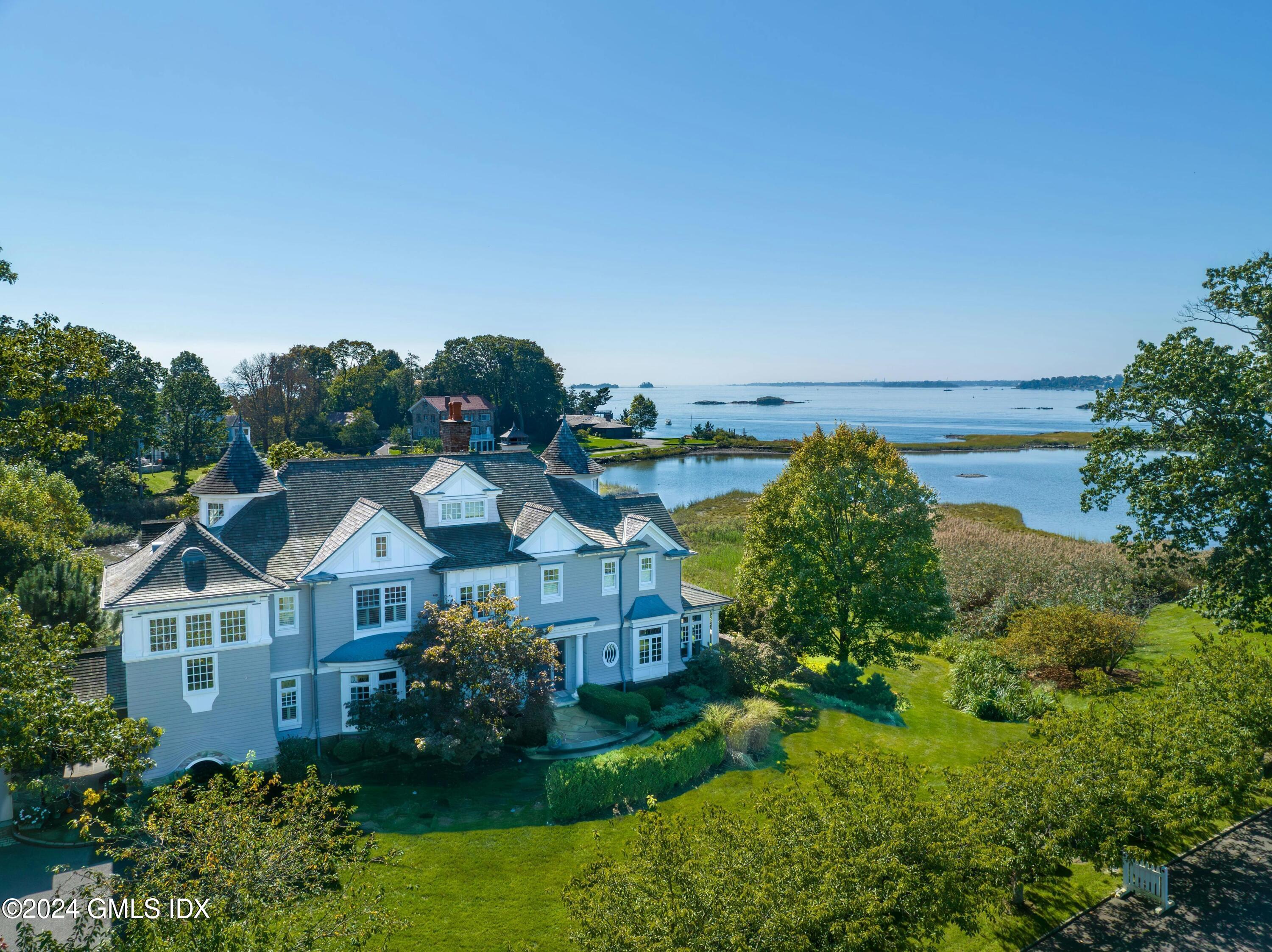 16 Indian Point Lane