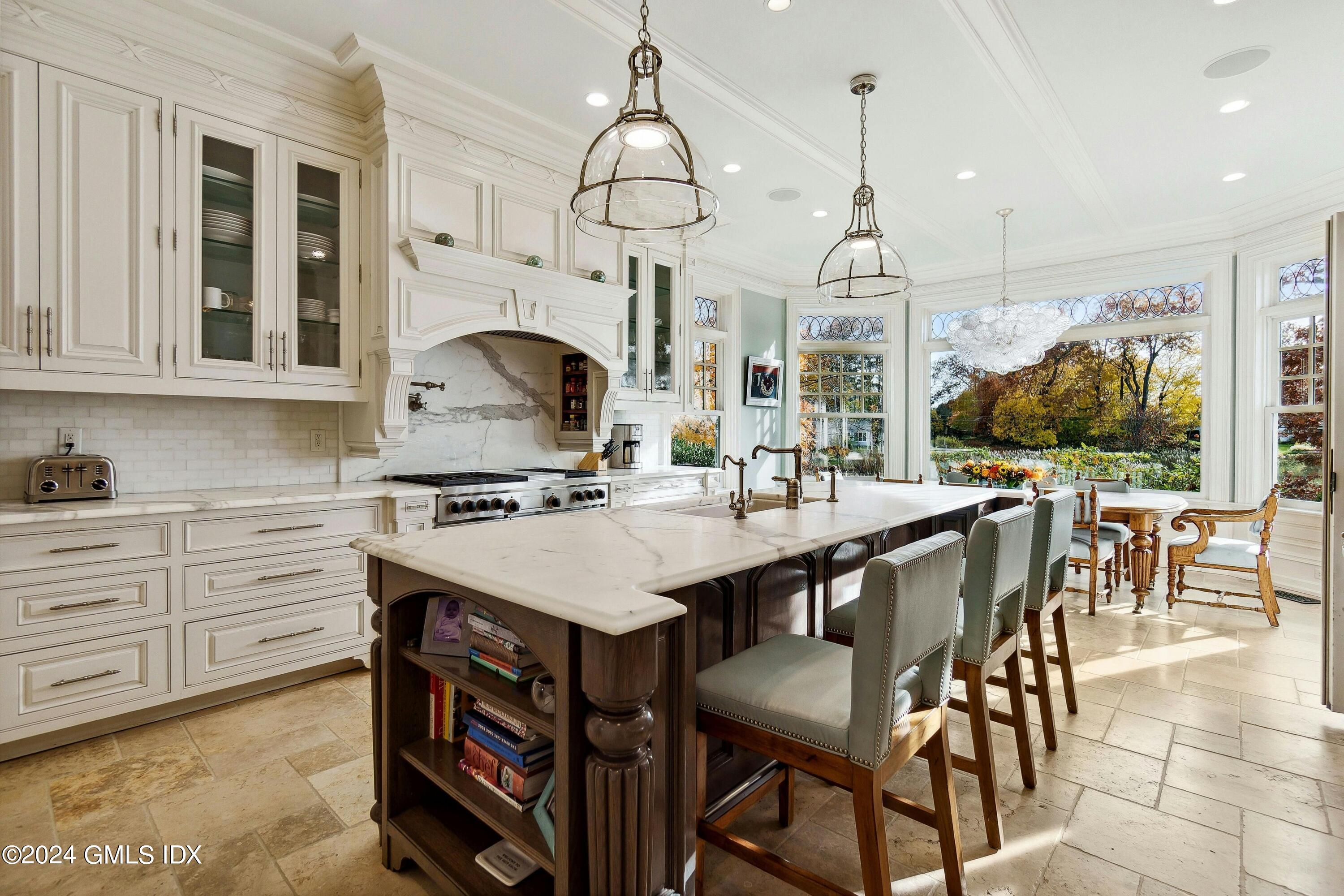 16 Indian Point Lane