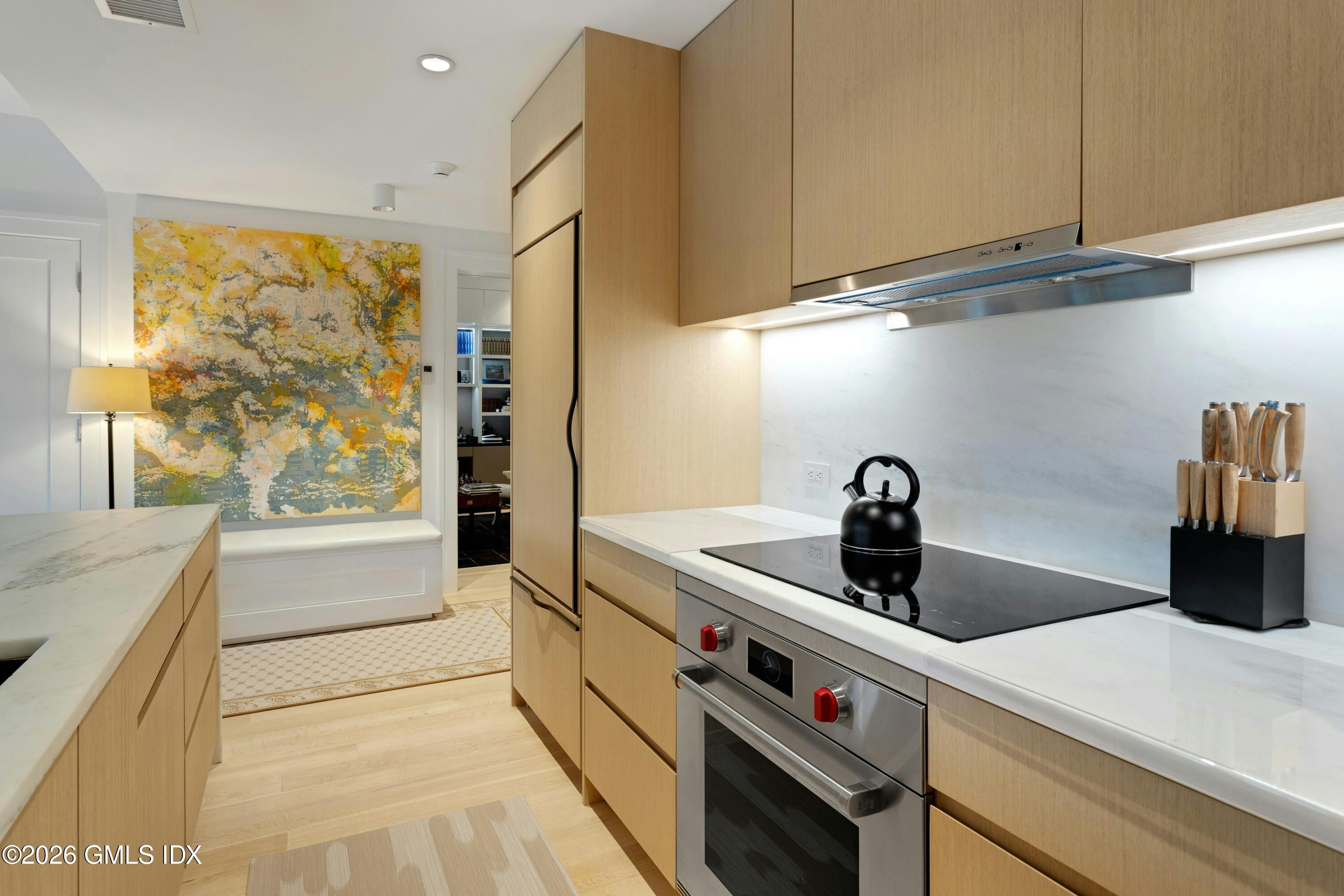 89 River Road 304