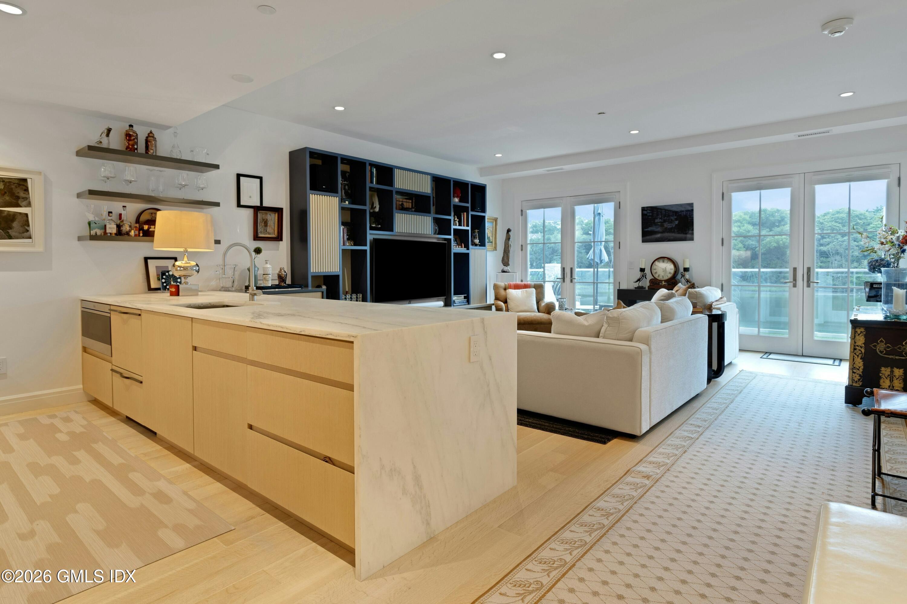 89 River Road 304