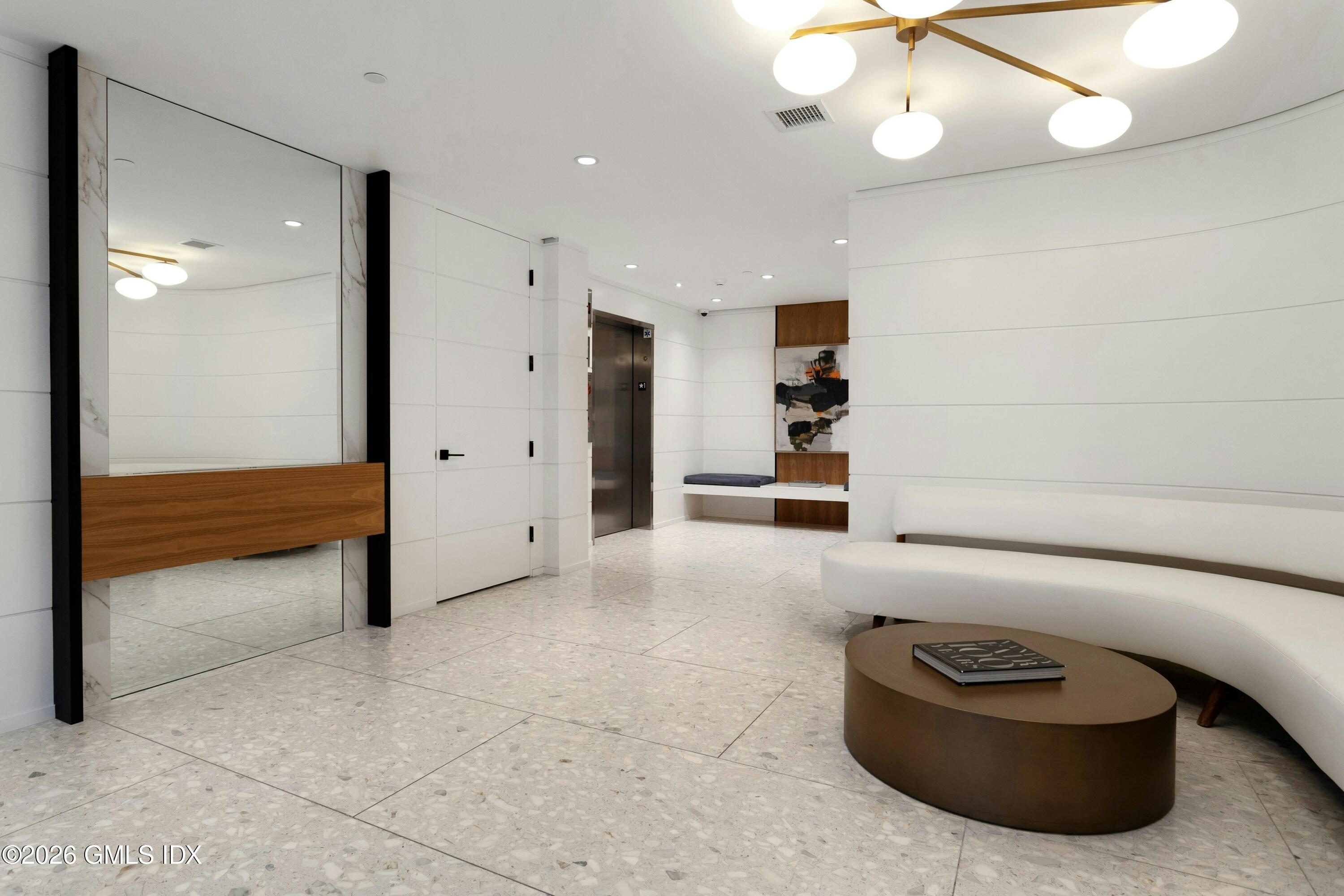 89 River Road 304