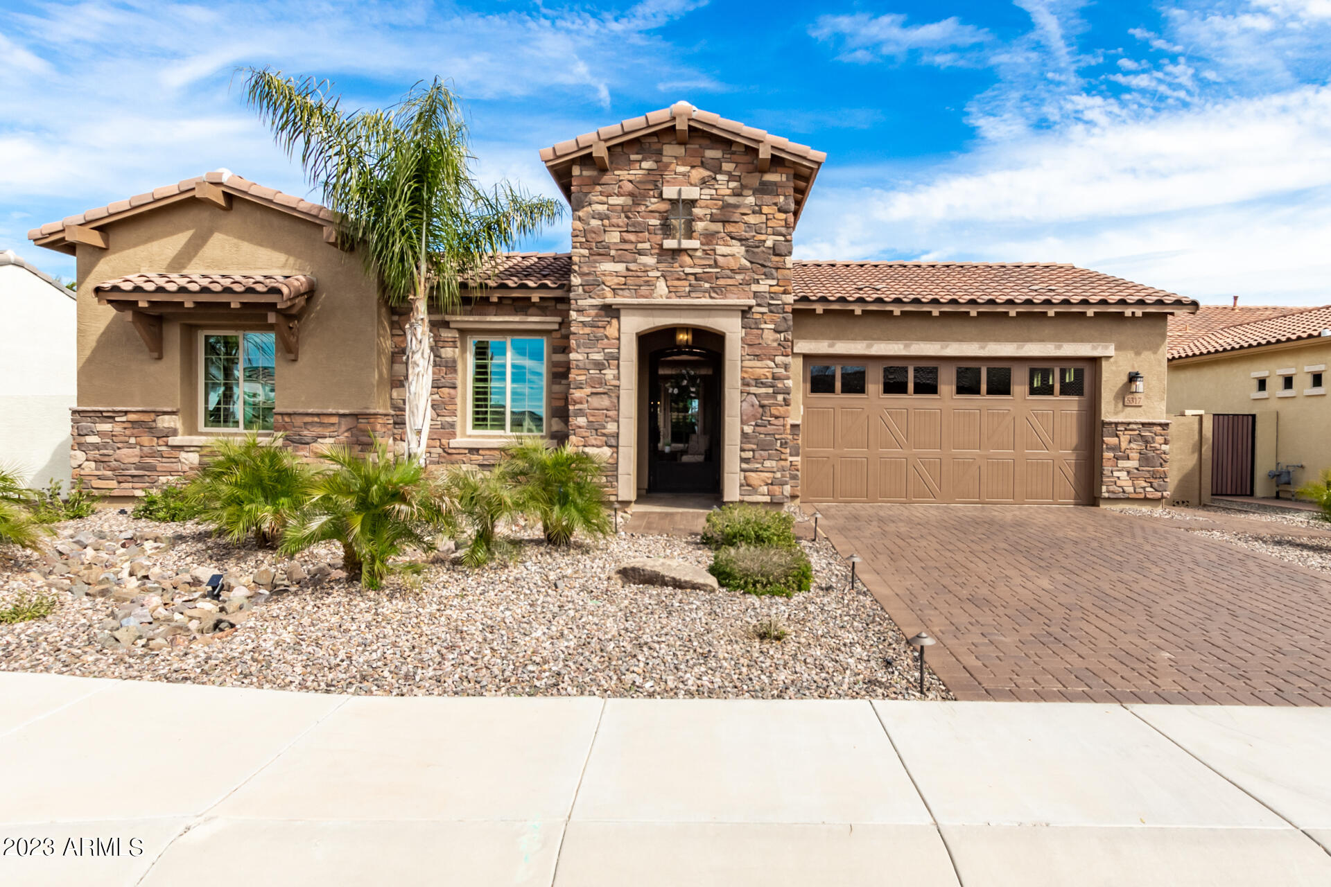 5317 S LOBACK Lane