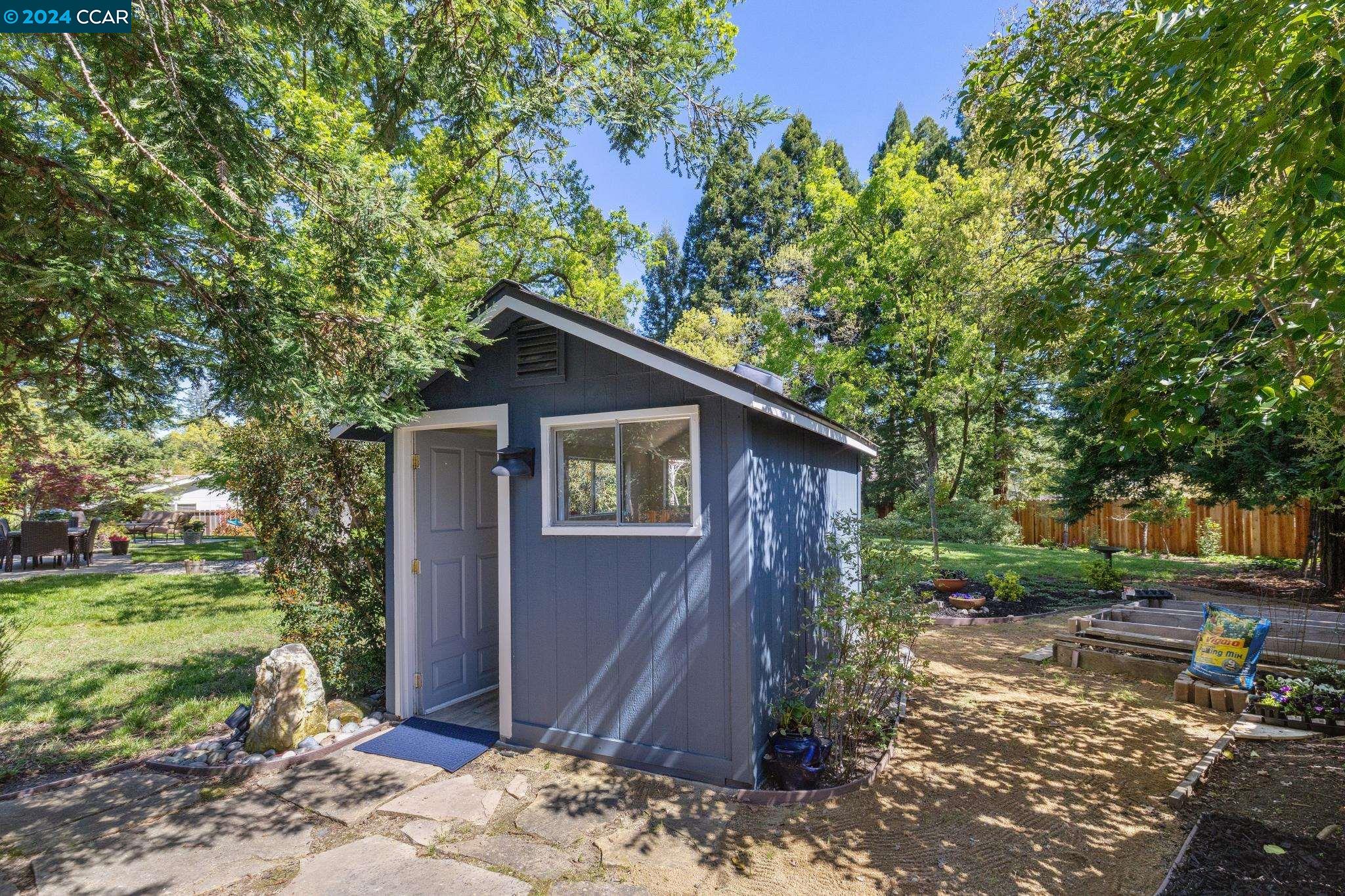 3164 Miranda Ave
