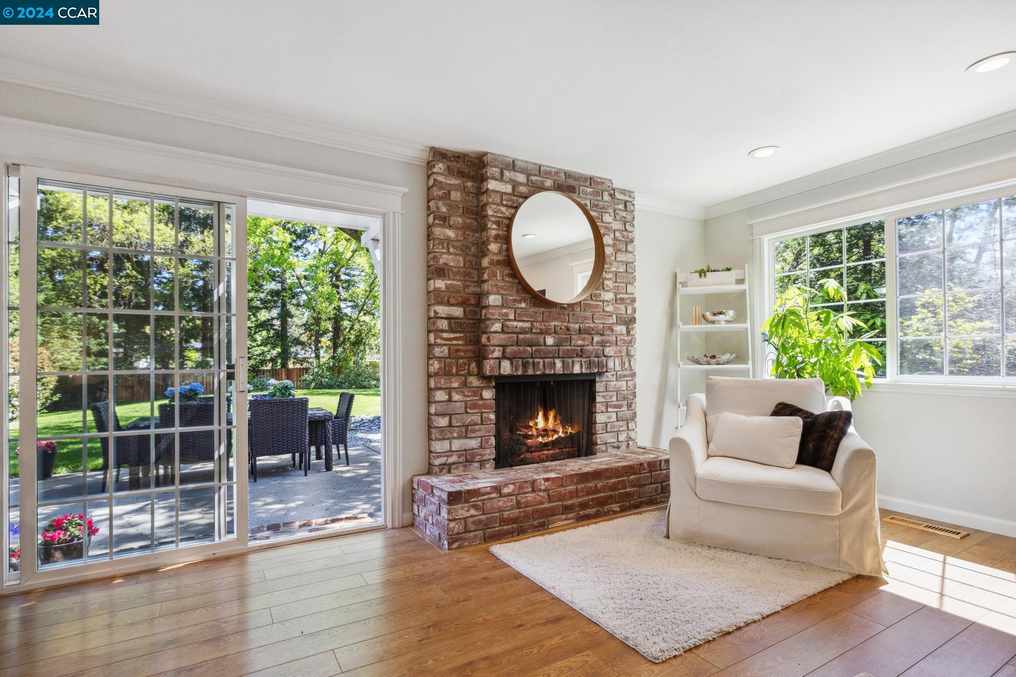 3164 Miranda Ave