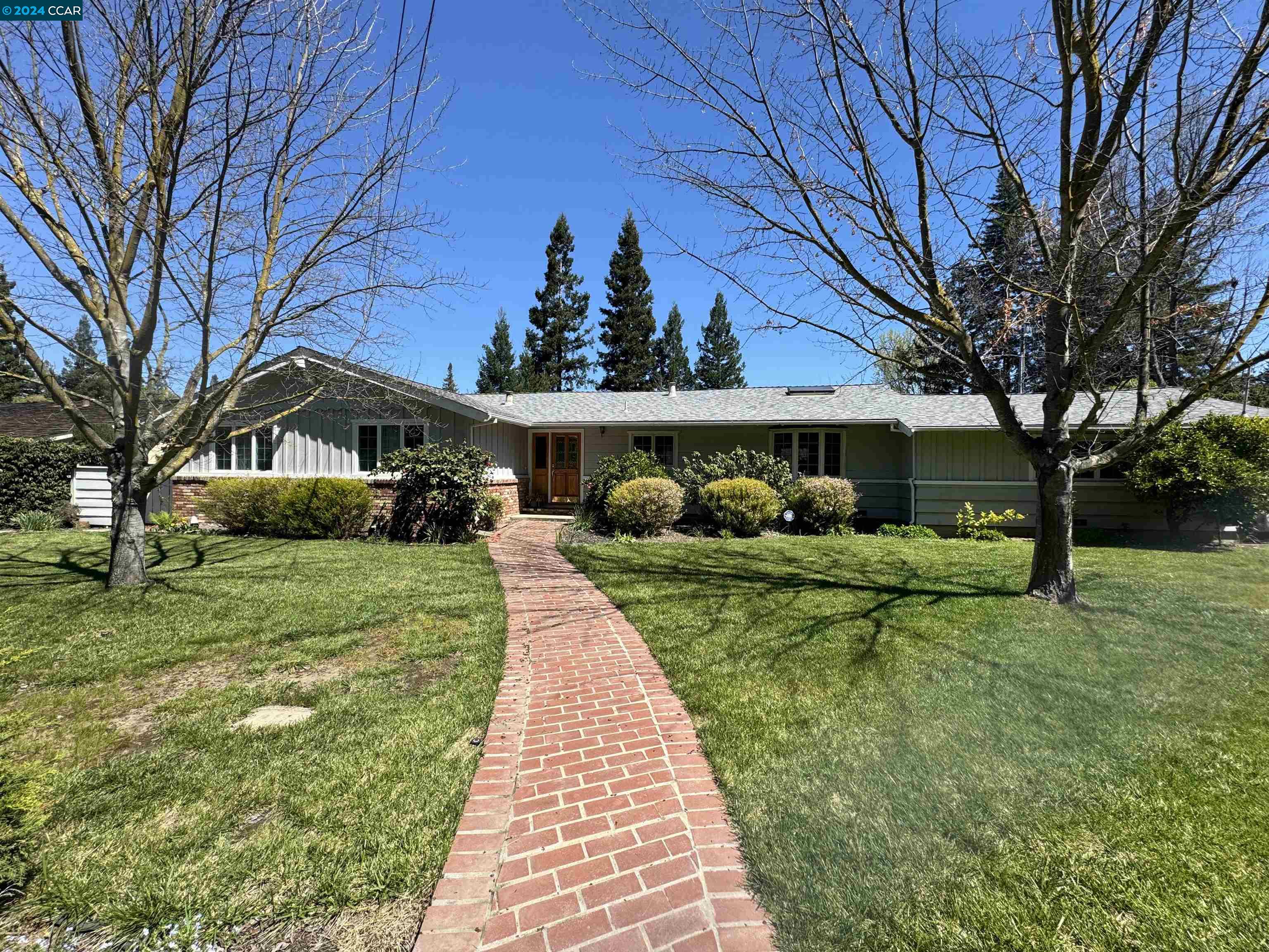 3 Garden Estates Ct
