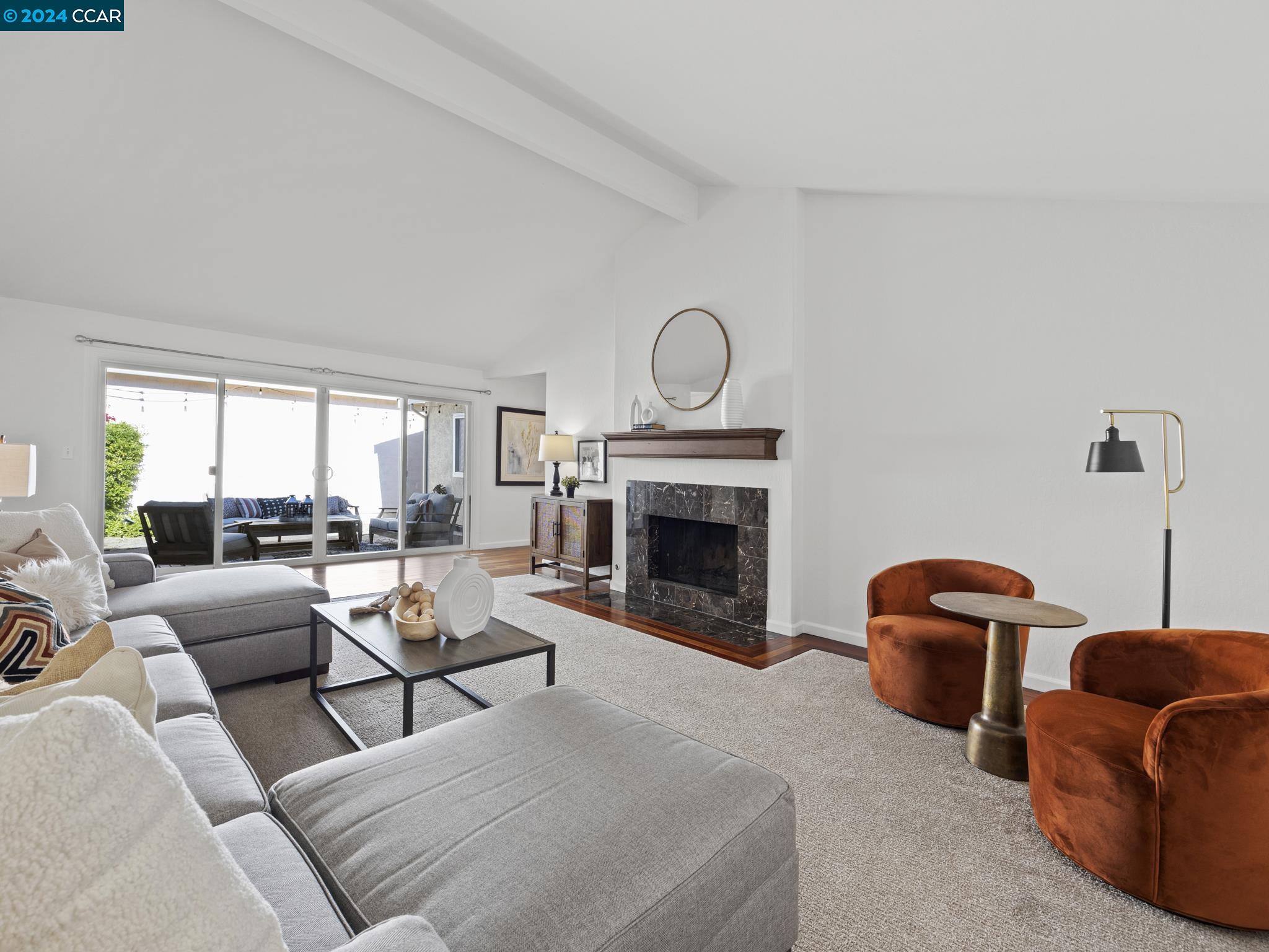 760 Senca Ct