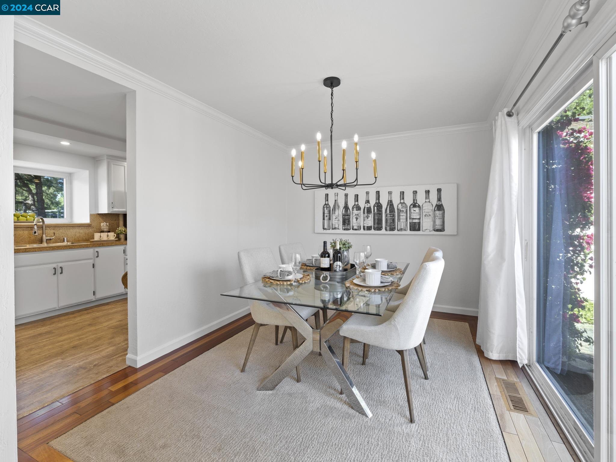 760 Senca Ct