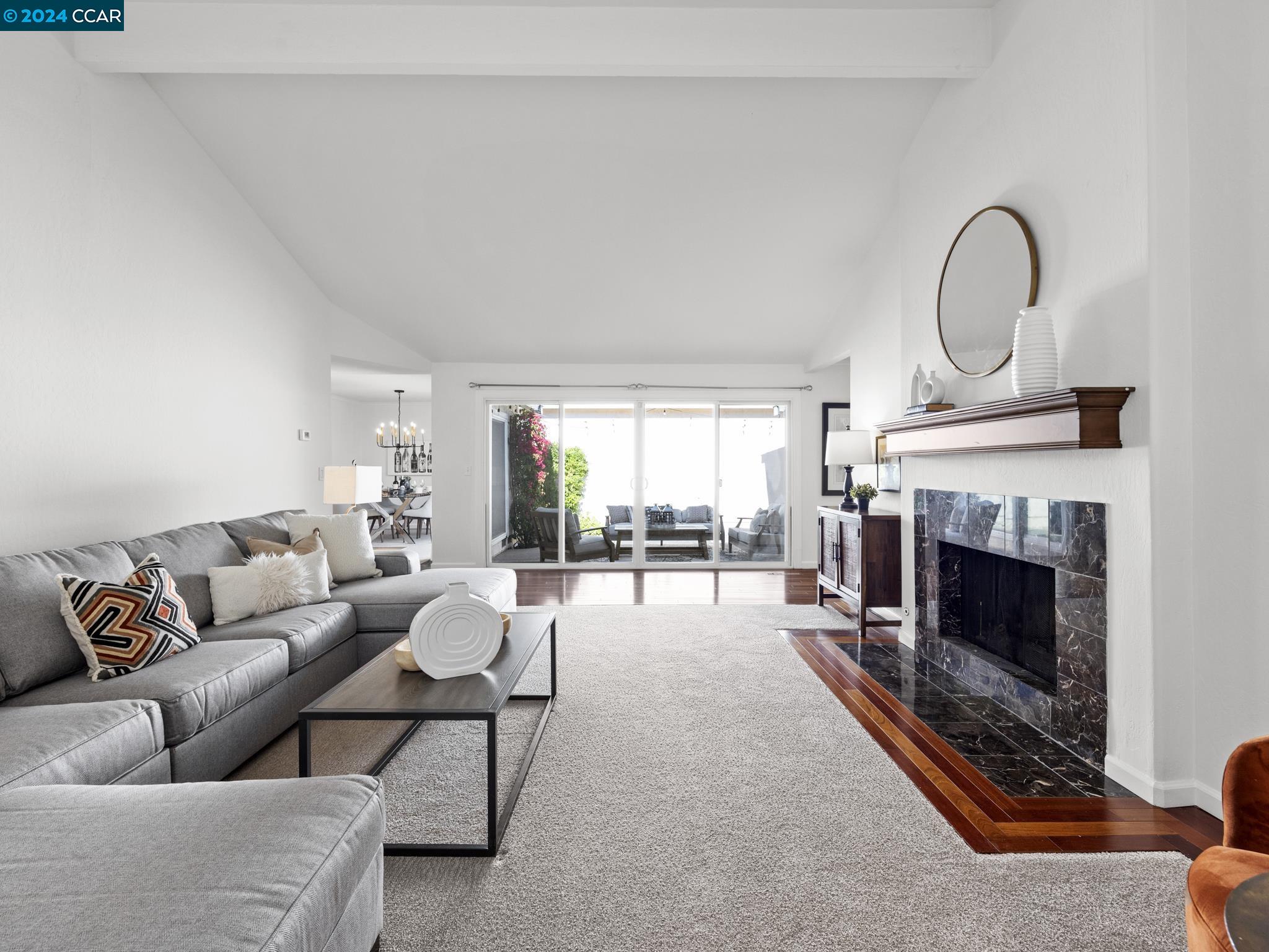 760 Senca Ct
