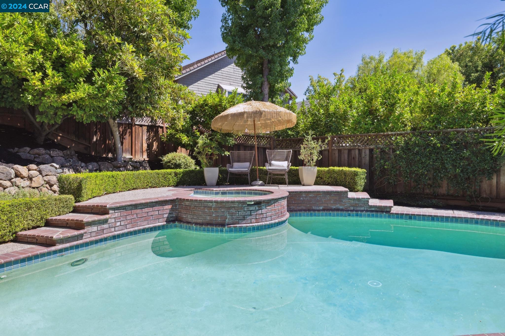 3235 Stonegate Dr