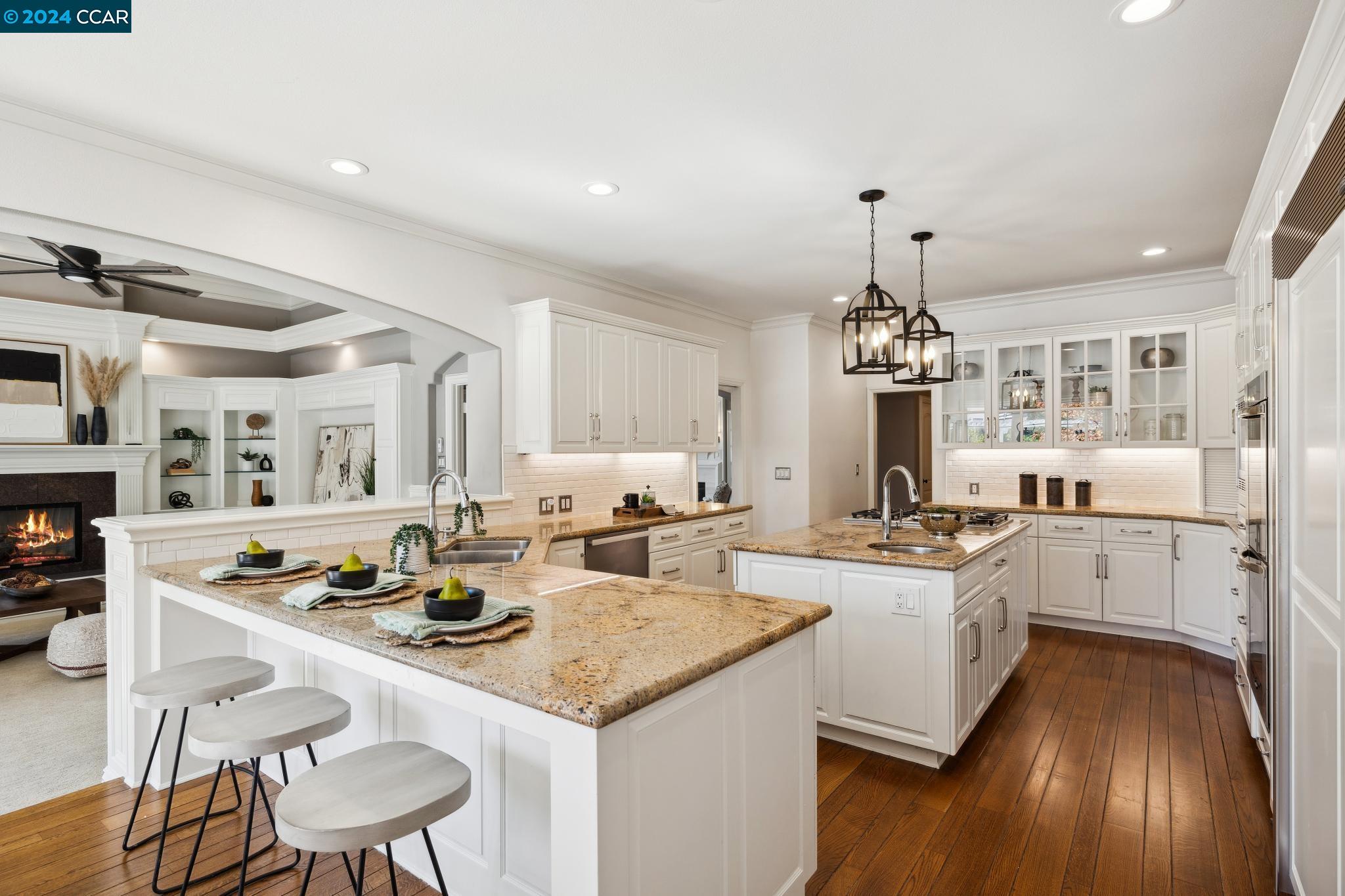 3086 Stonegate Dr